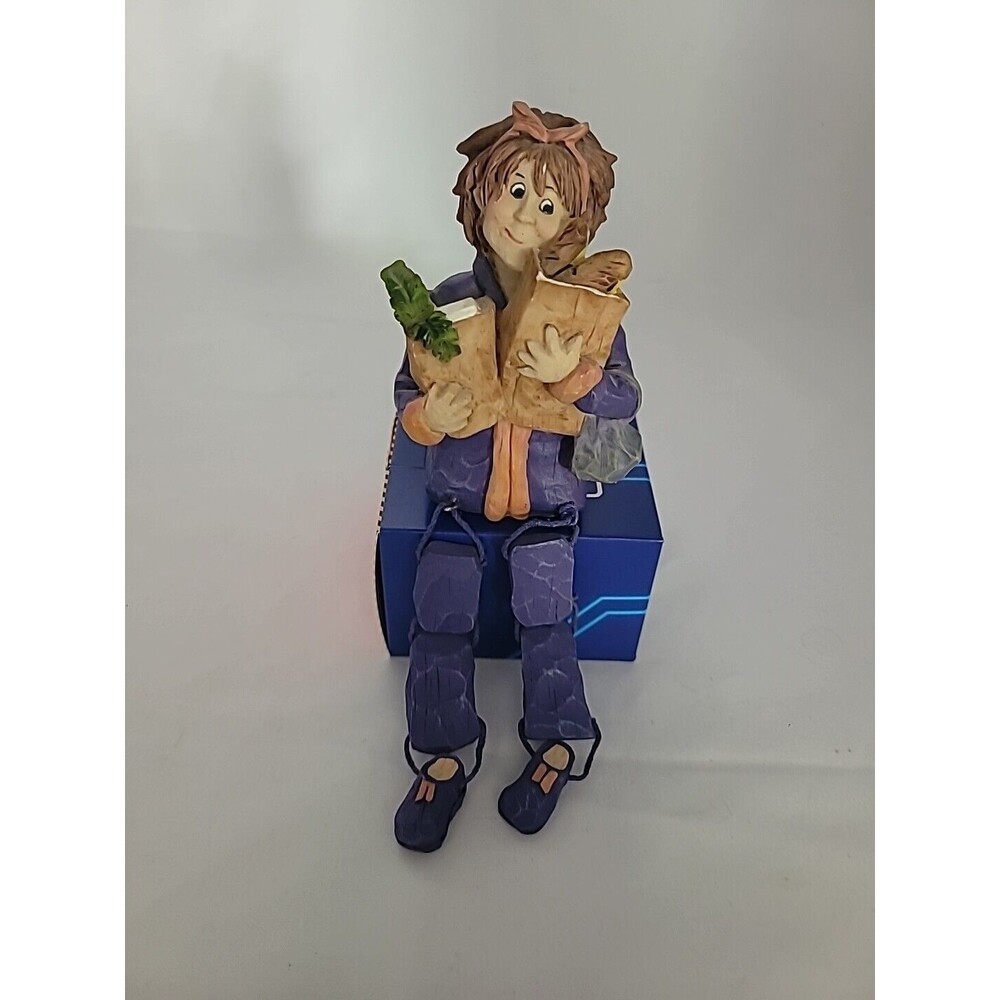 WMG 2003 Resin Grocery Shopping Woman Shelf Sitter Purple Outfit